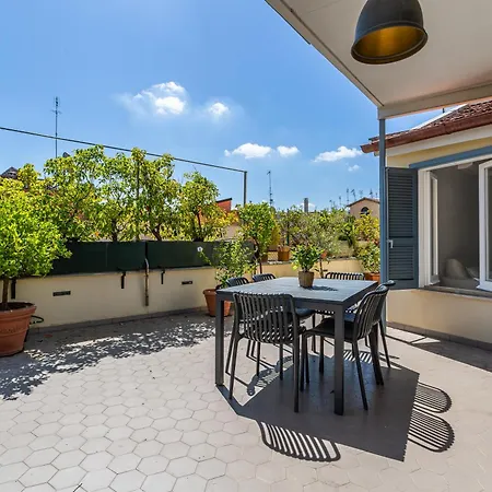 Iflat Magical Flat By The Tiber